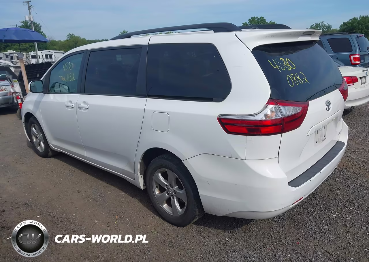 2017 Toyota Sienna Le 8 Passenger VIN:5TDKZ3DC6HS836439 - 3