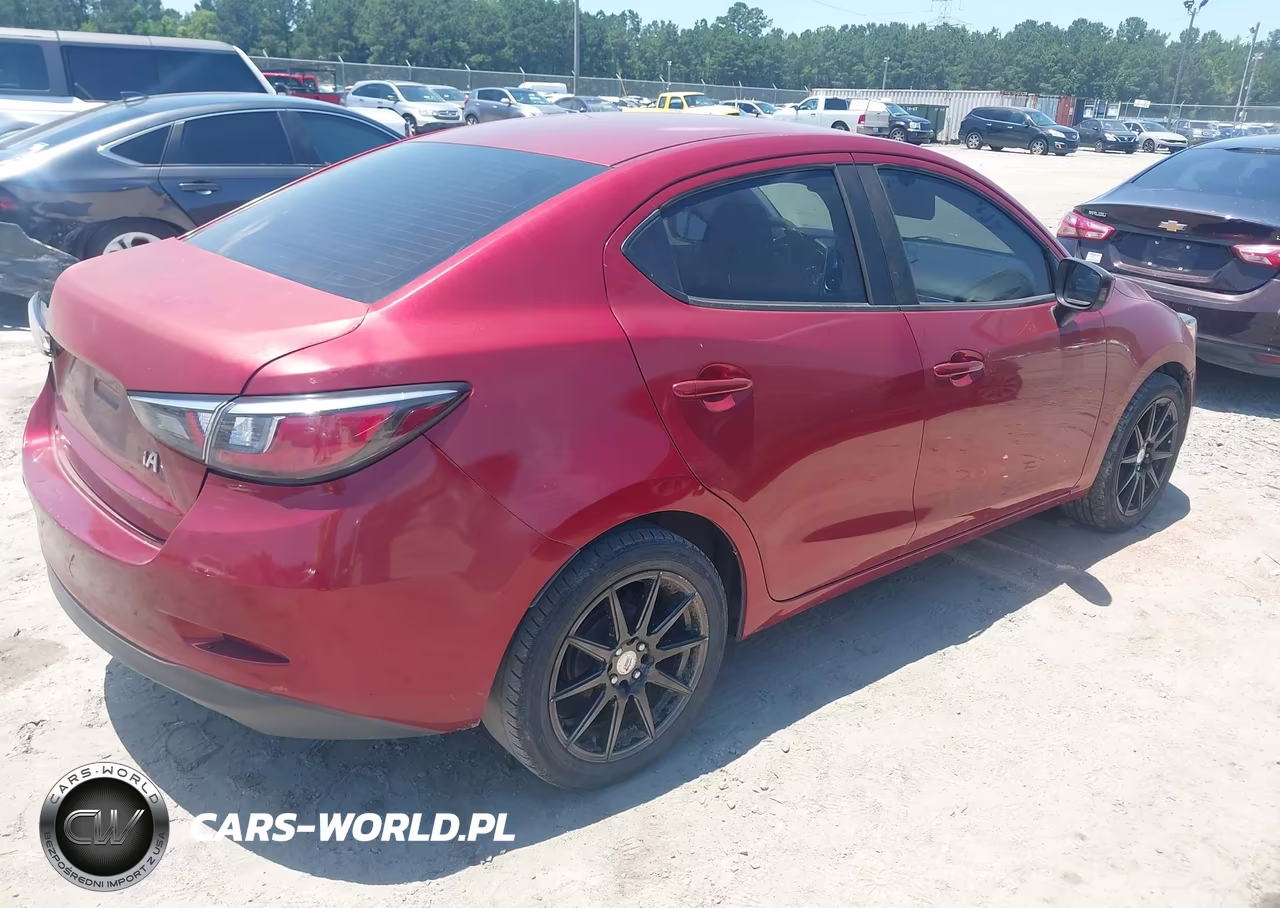 2017 Toyota Yaris Ia VIN:3MYDLBYV9HY169506 - 4