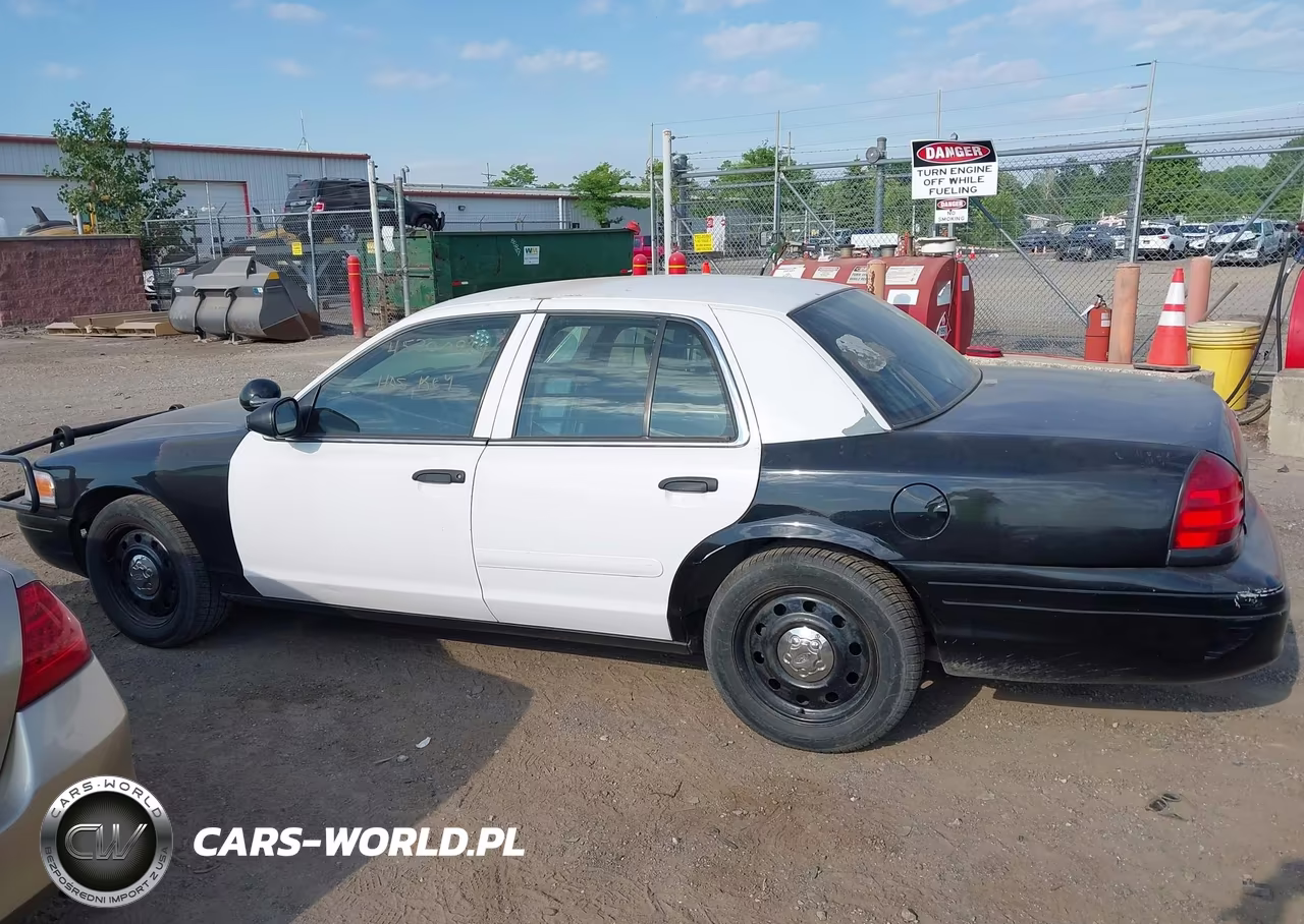 2006 Ford Crown Victoria Police-Police Interceptor VIN:2FAHP71W86X123152 - 14