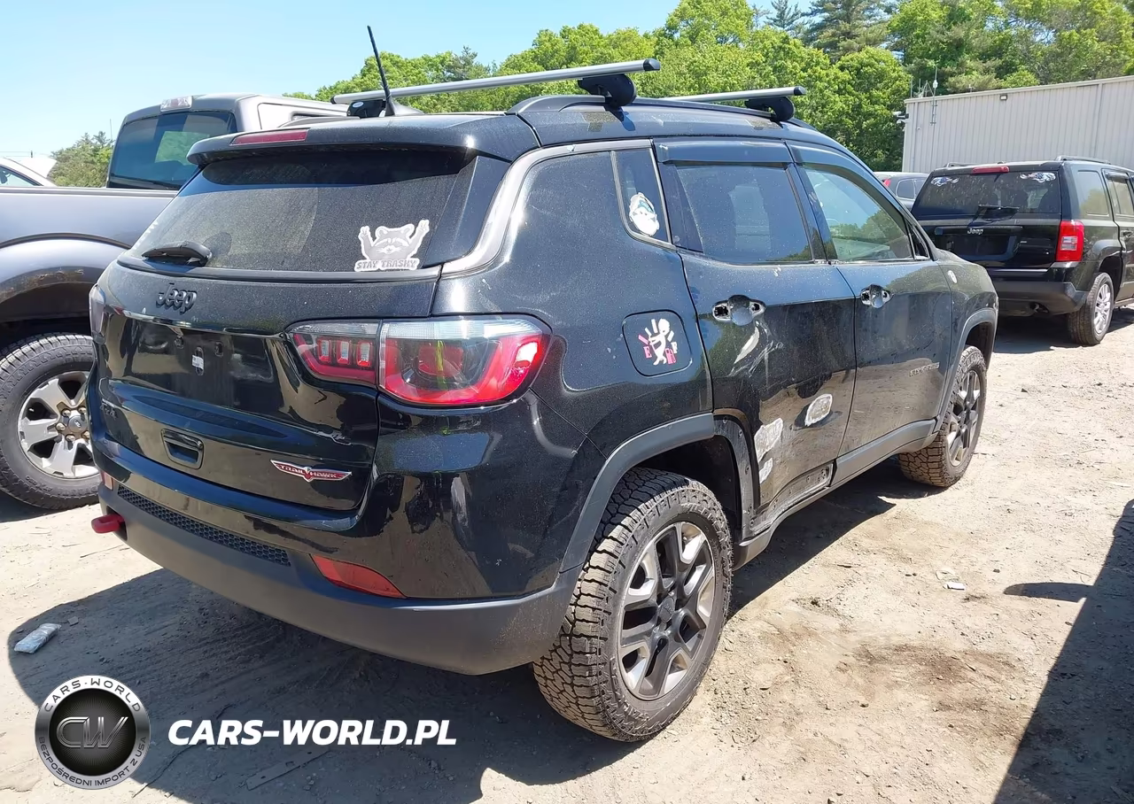 2018 Jeep Compass Trailhawk 4X4 VIN:3C4NJDDB6JT153749 - 4