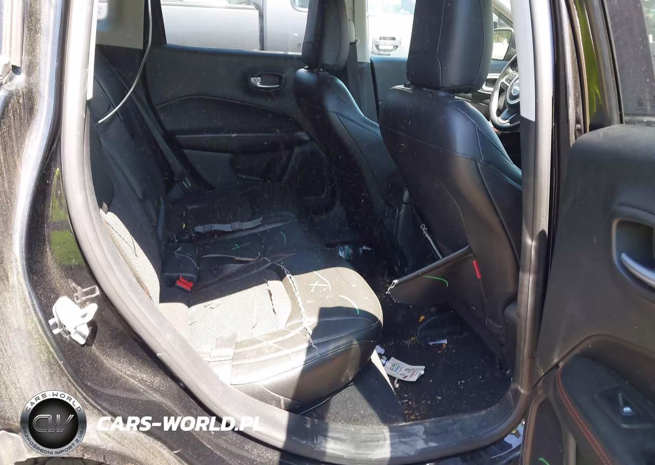 2018 Jeep Compass Trailhawk 4X4 VIN:3C4NJDDB6JT153749 - 8