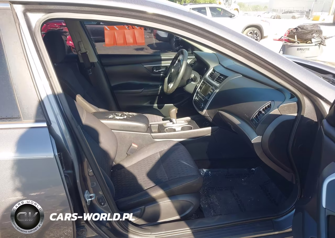 2017 Nissan Altima 2.5 S VIN:1N4AL3AP3HN325321 - 5