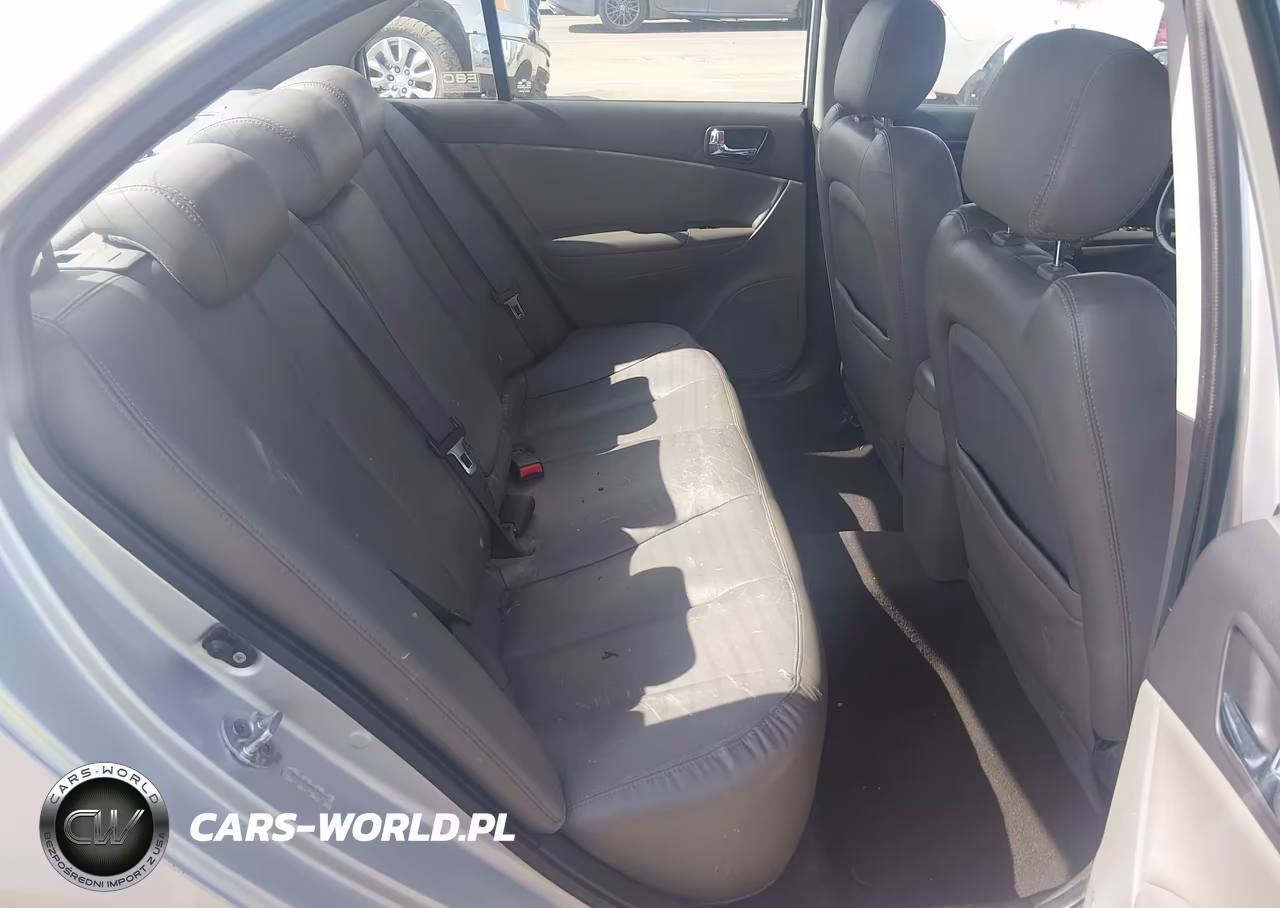 2010 Hyundai Sonata Limited V6 VIN:5NPEU4AF2AH598519 - 8