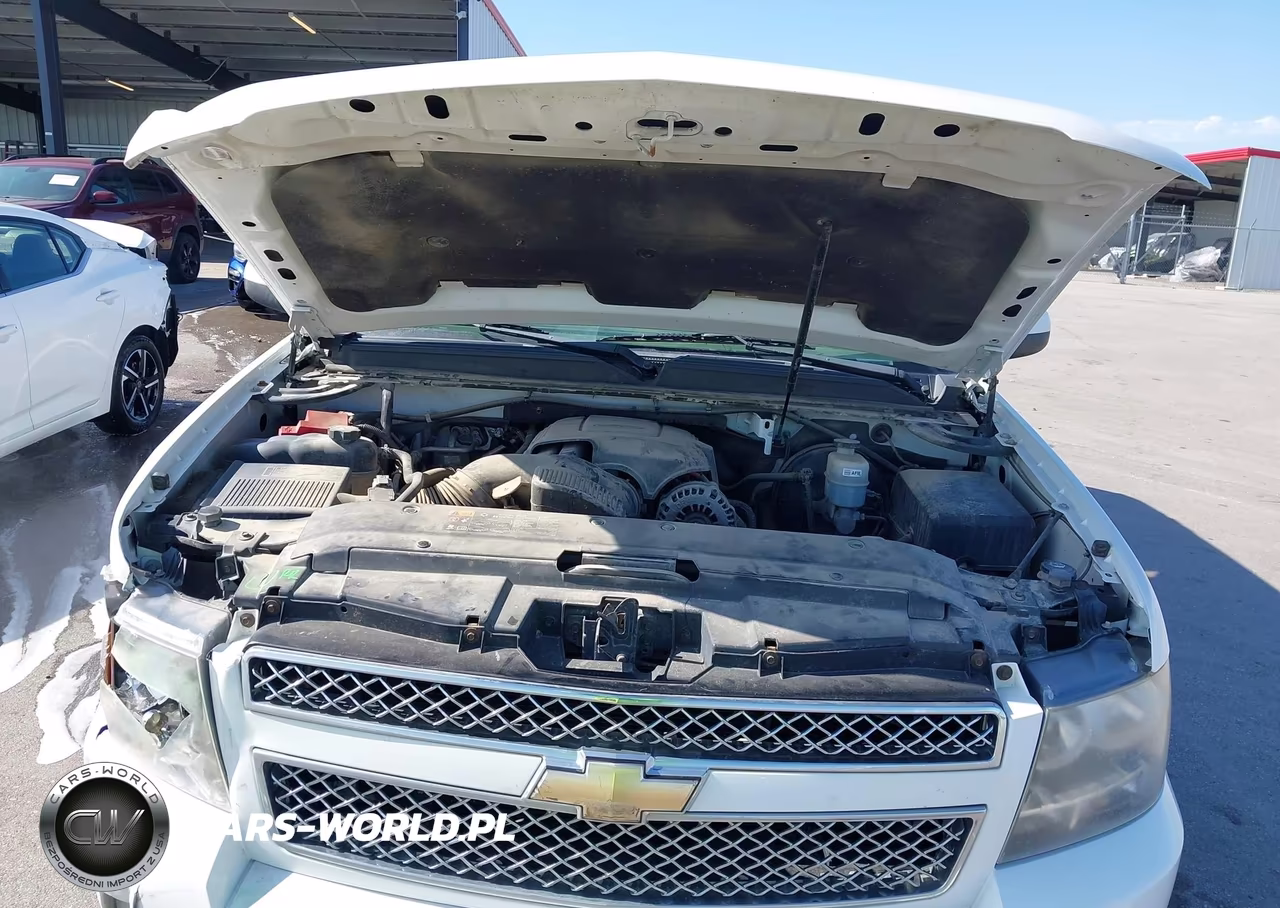 2011 Chevrolet Suburban 1500 Lt1 VIN:1GNSKJE34BR371373 - 10