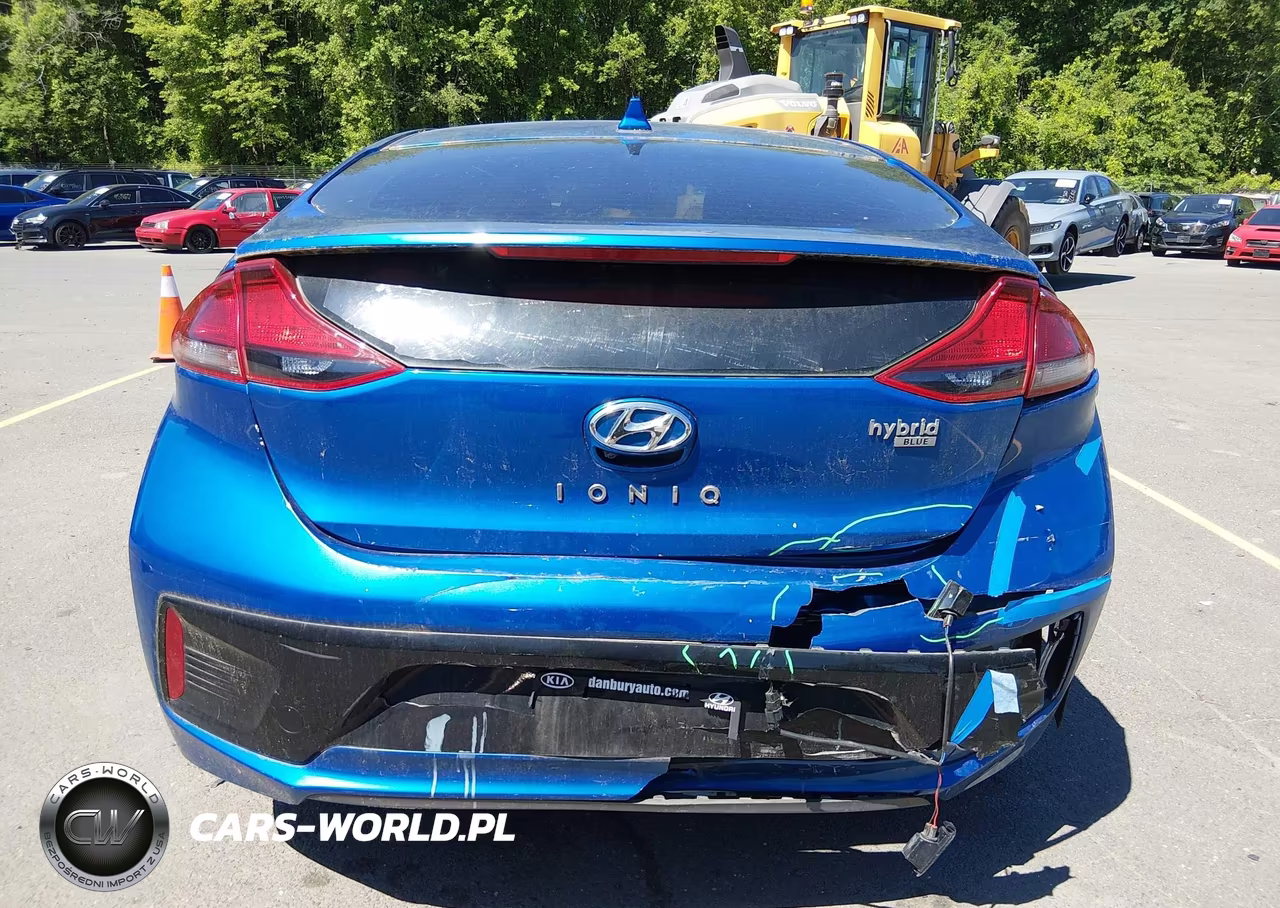 2018 Hyundai Ioniq Hybrid Blue VIN:KMHC65LC4JU084568 - 17