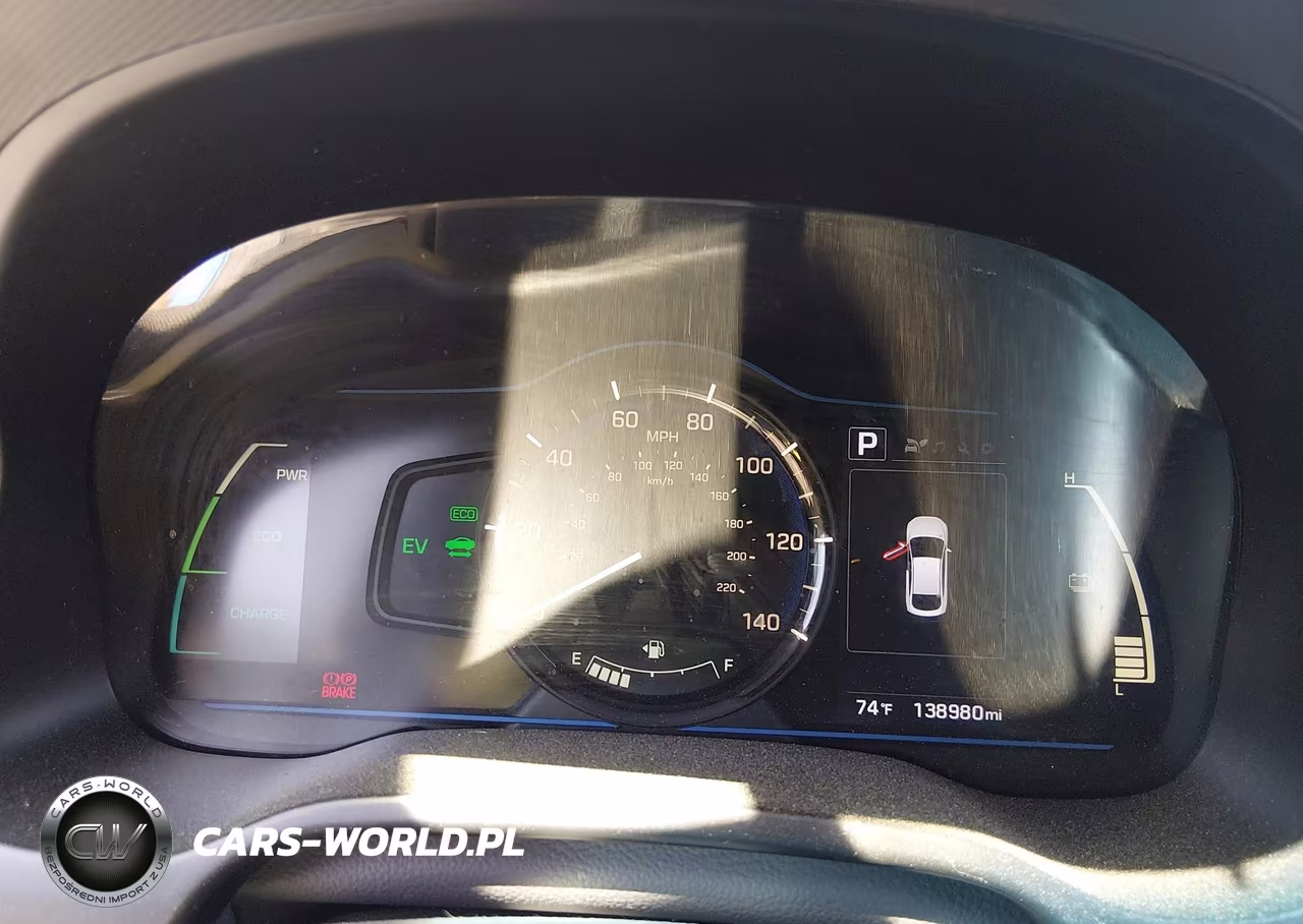 2018 Hyundai Ioniq Hybrid Blue VIN:KMHC65LC4JU084568 - 7