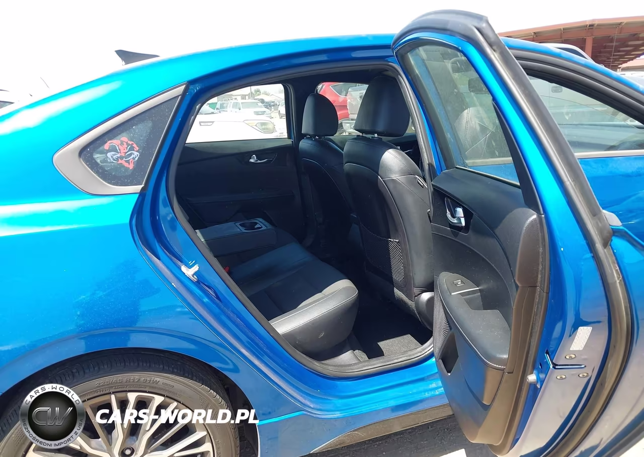 2022 Kia Forte Gt-Line VIN:3KPF54AD3NE421892 - 8
