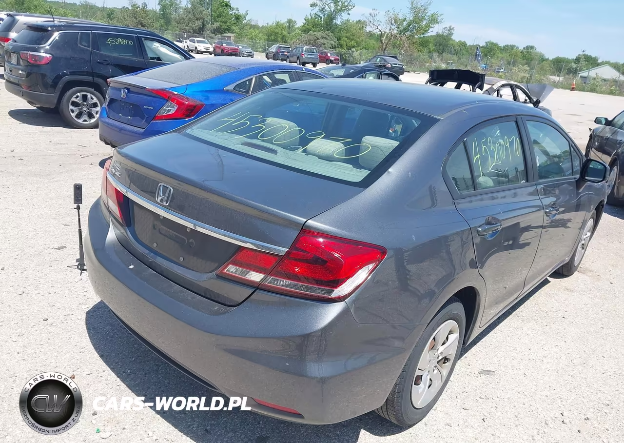 2013 Honda Civic Lx VIN:19XFB2F5XDE047424 - 4