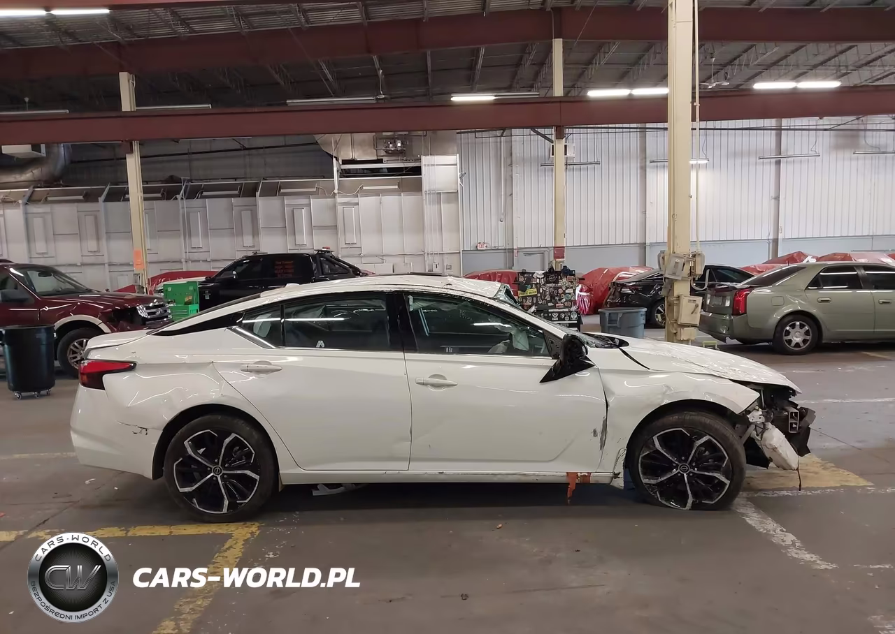 2025 Nissan Altima Sr VIN:1N4BL4CV5SN304872 - 14