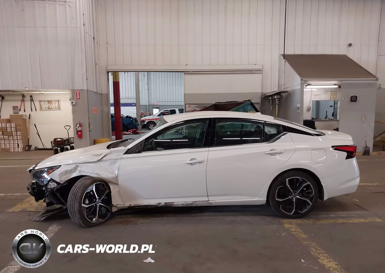 2025 Nissan Altima Sr VIN:1N4BL4CV5SN304872 - 15
