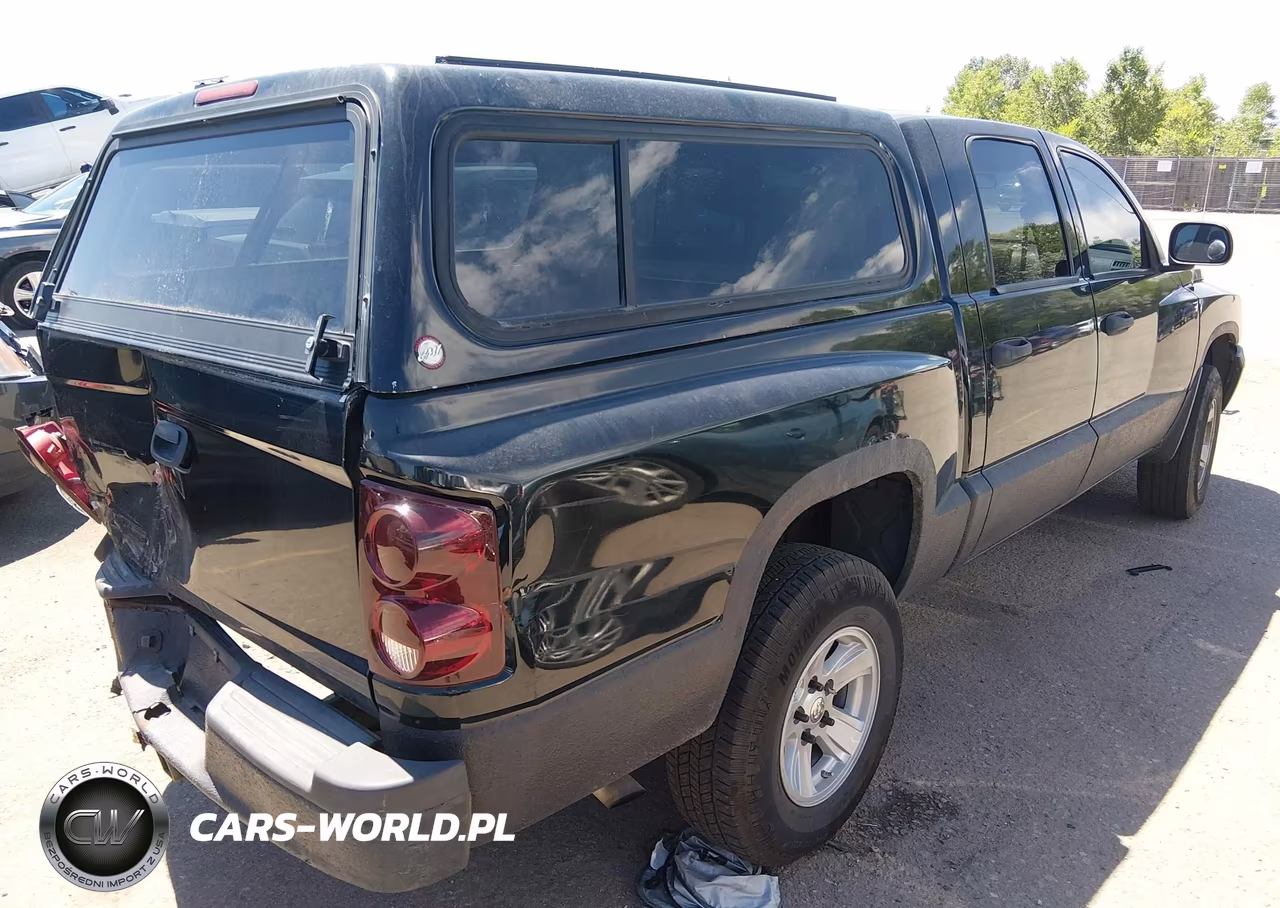 2005 Dodge Dakota Slt VIN:1D7HW48N05S315648 - 4