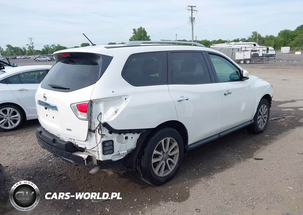 2016 Nissan Pathfinder S VIN:5N1AR2MM1GC622324 - 4