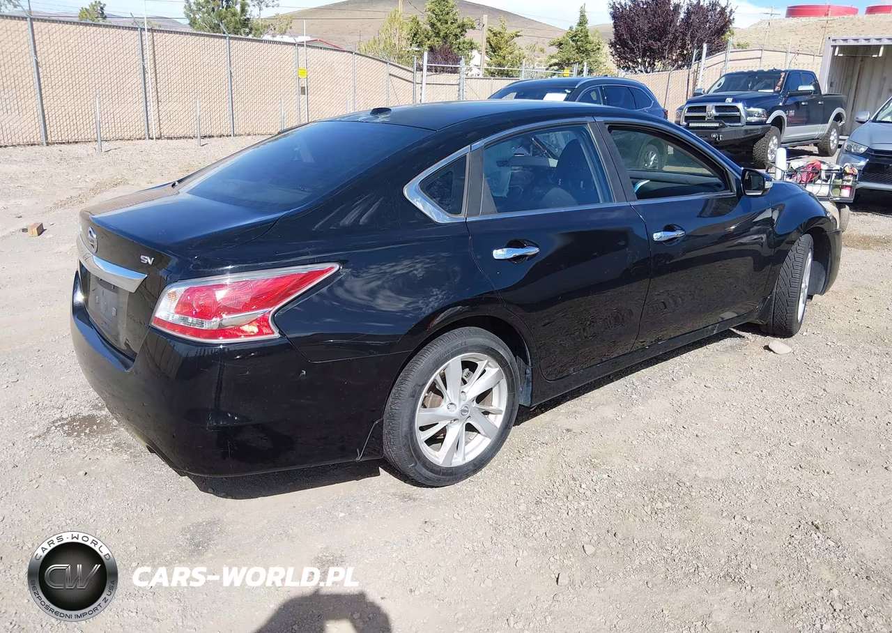 2015 Nissan Altima 2.5 Sv VIN:1N4AL3AP5FC257466 - 4