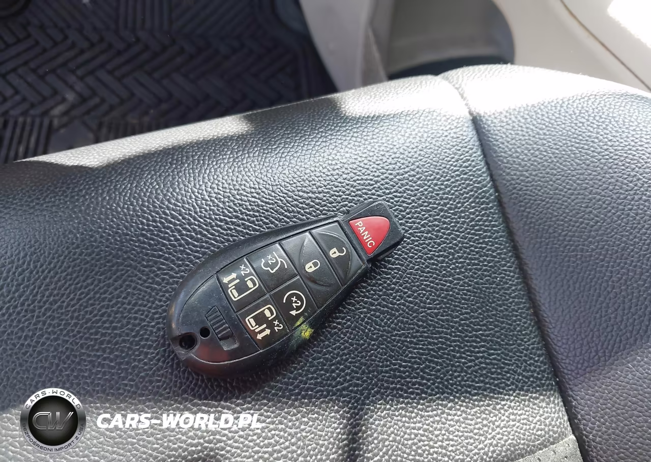 2017 Dodge Grand Caravan Sxt VIN:2C4RDGCG1HR760825 - 11