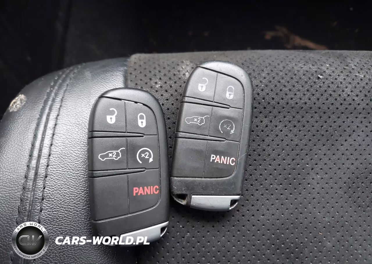 2021 Jeep Grand Cherokee Laredo X 4X4 VIN:1C4RJFAG1MC753074 - 11