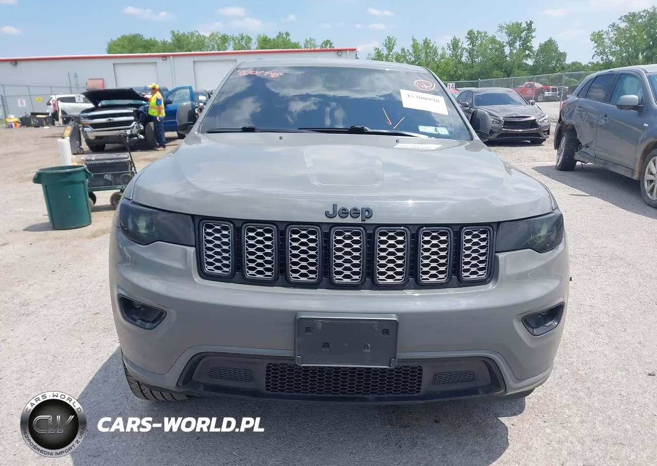 2021 Jeep Grand Cherokee Laredo X 4X4 VIN:1C4RJFAG1MC753074 - 12