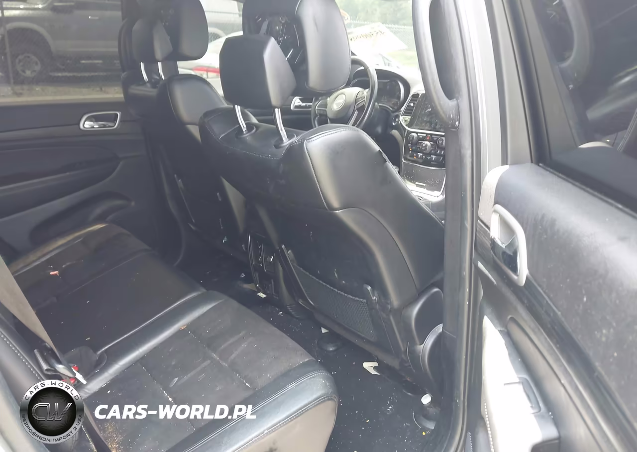 2021 Jeep Grand Cherokee Laredo X 4X4 VIN:1C4RJFAG1MC753074 - 8
