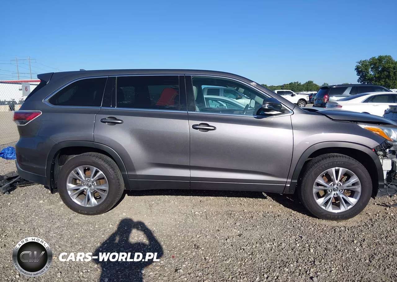 2016 Toyota Highlander Le Plus V6 VIN:5TDZKRFH2GS186229 - 14