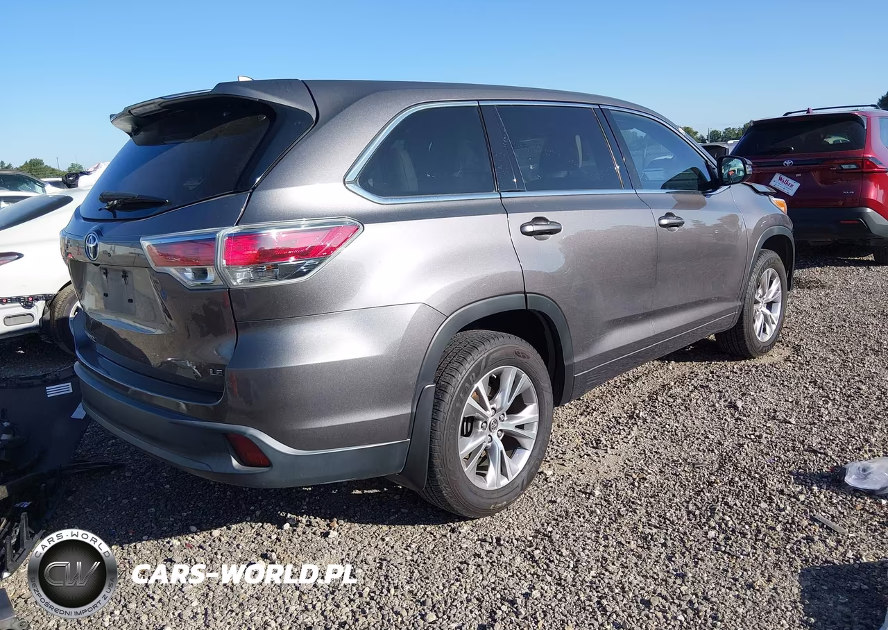 2016 Toyota Highlander Le Plus V6 VIN:5TDZKRFH2GS186229 - 4