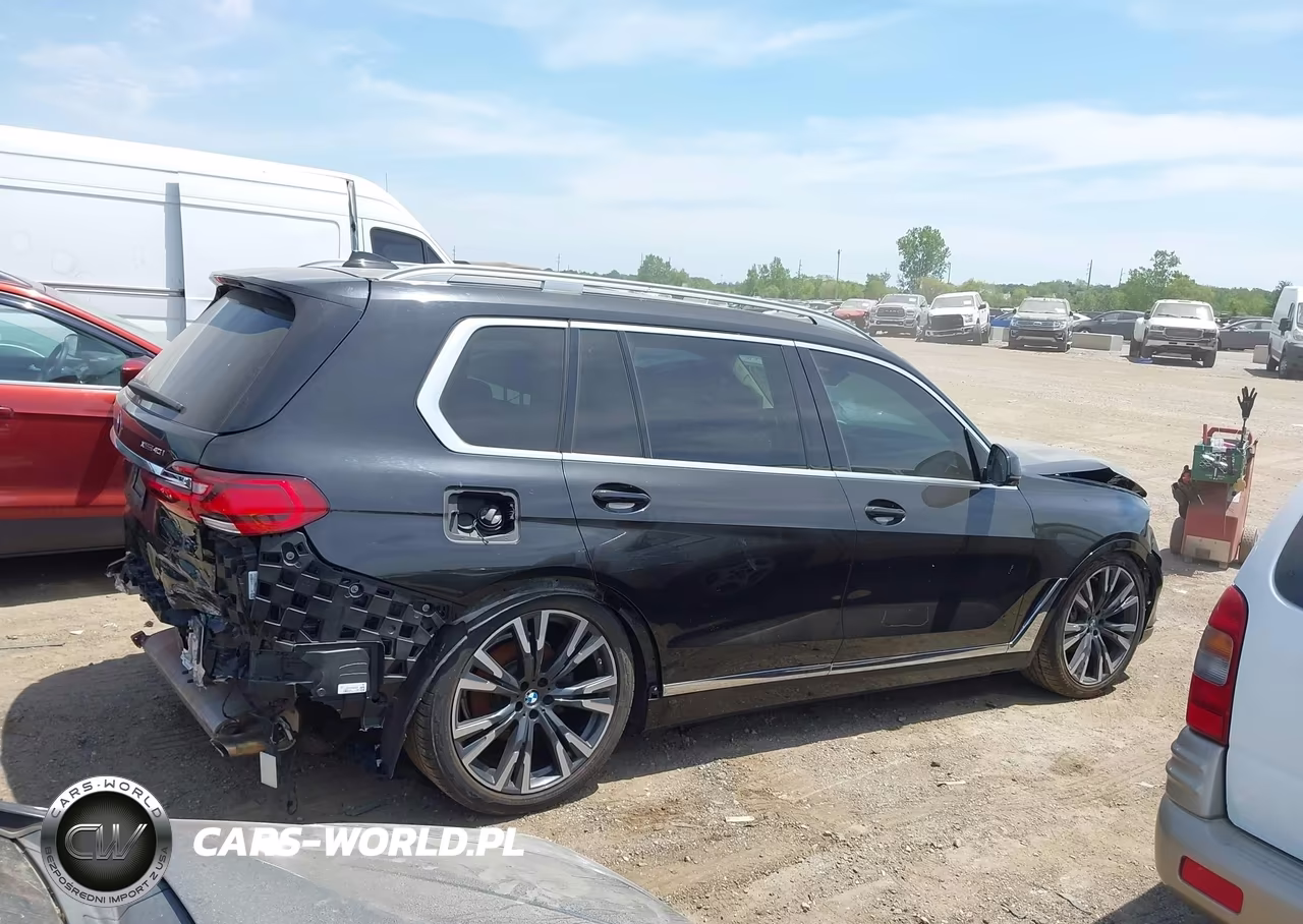 2020 BMW X7 xDrive40I VIN:5UXCW2C08L9C16036 - 14