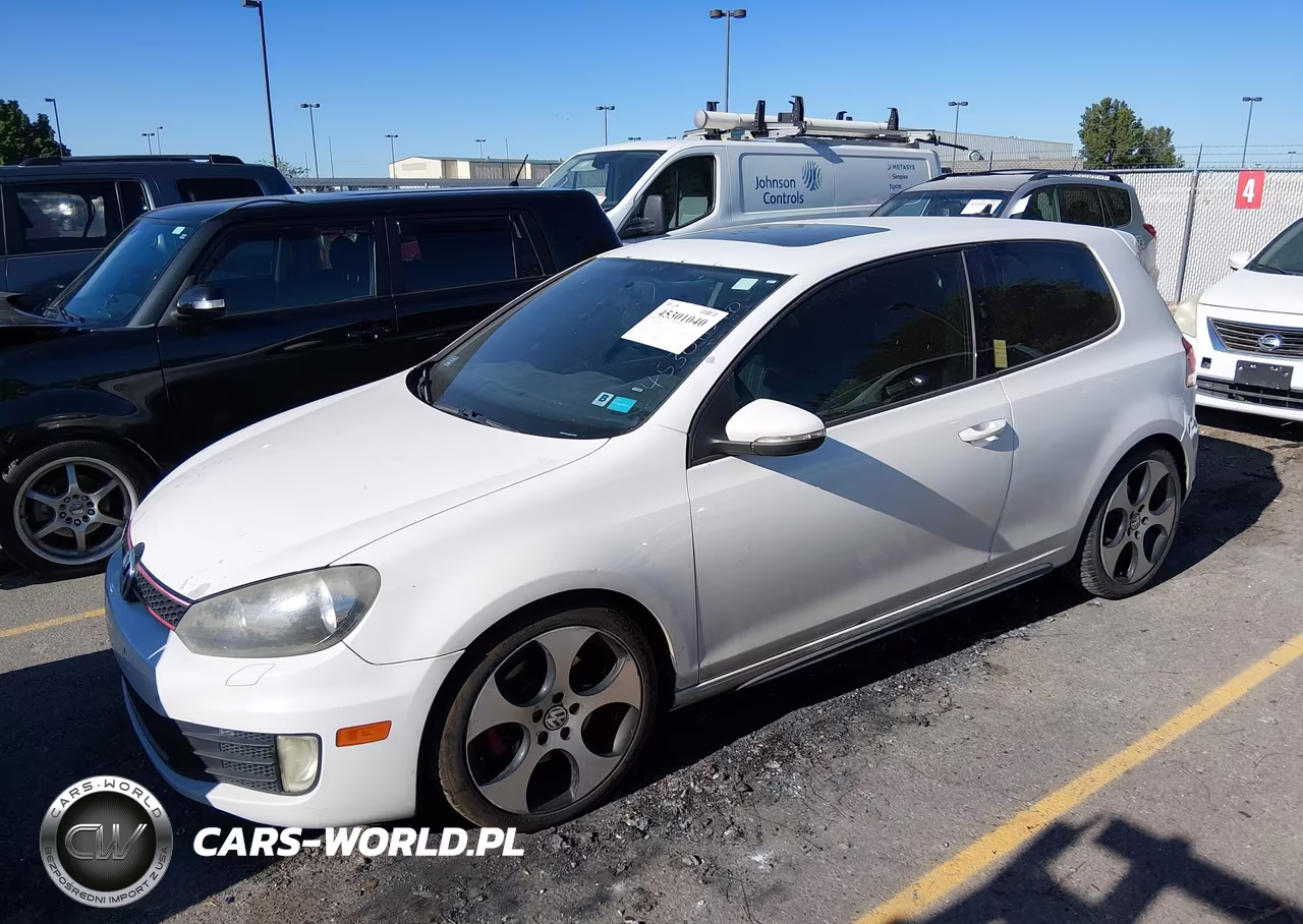 2011 Volkswagen Gti 2-Door VIN:WVWFV7AJ5BW135843 - 2