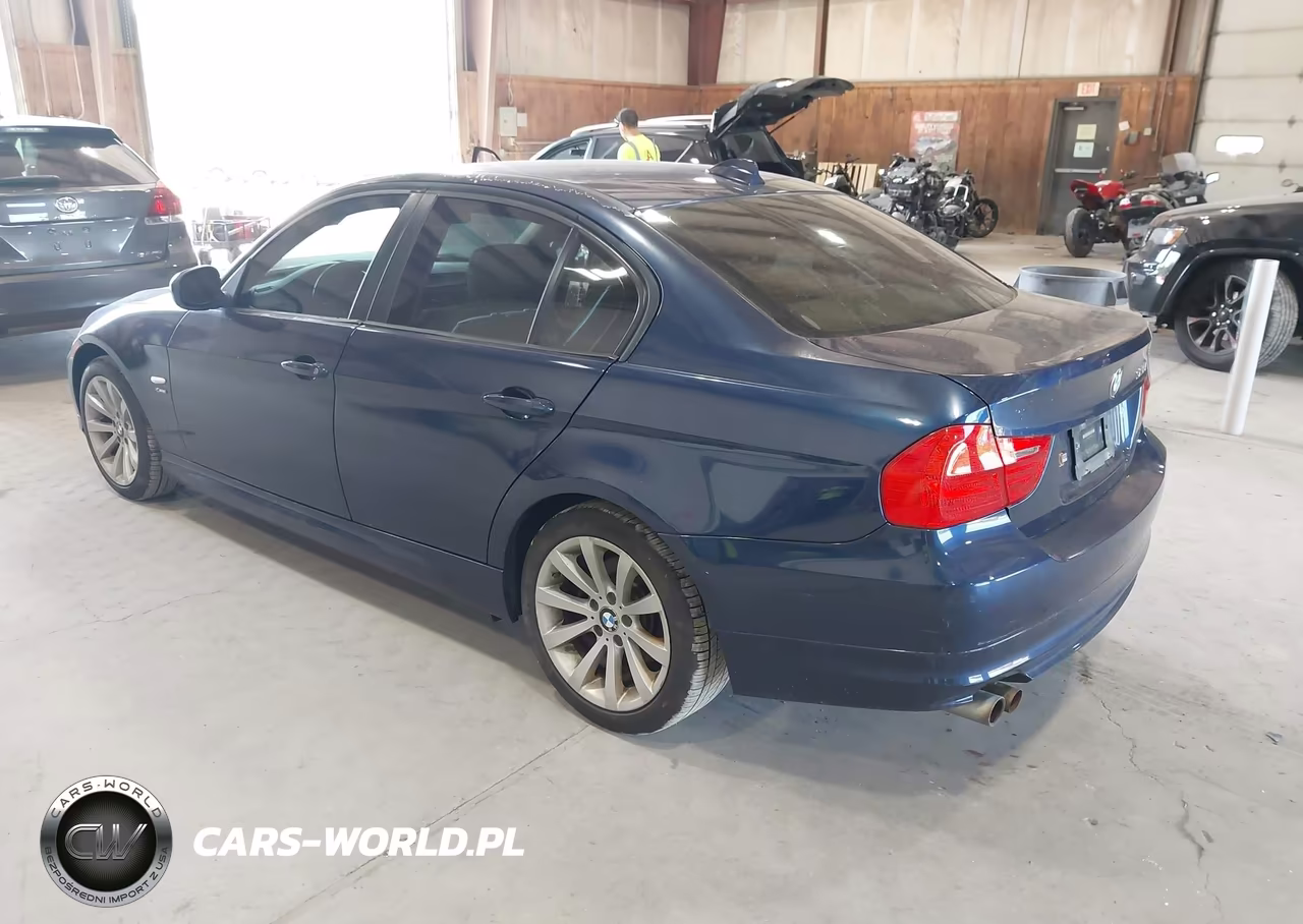 2011 BMW 328I xDrive VIN:WBAPK7C53BA463835 - 3