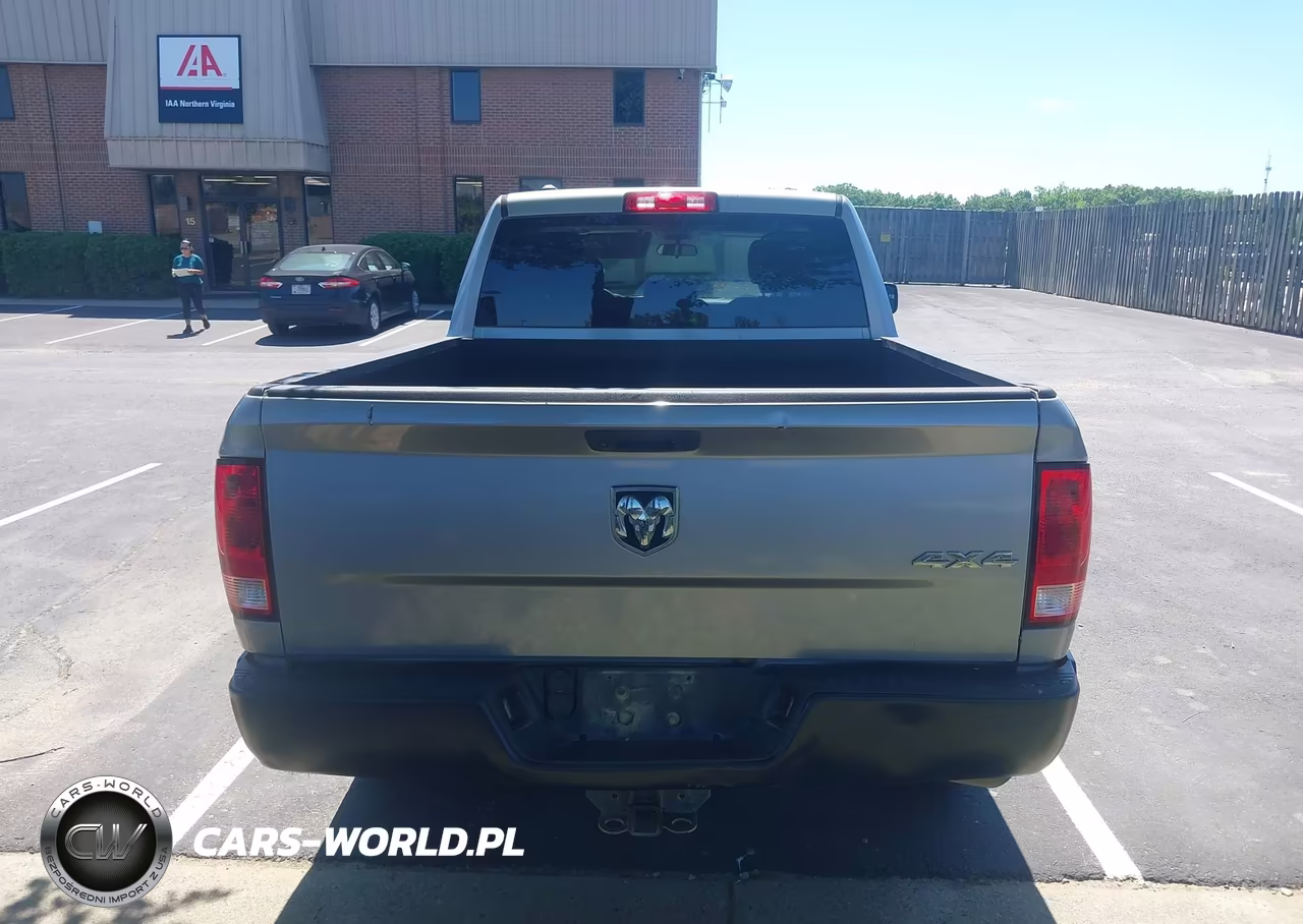 2020 Ram 1500 Classic Tradesman 4X4 6'4 Box VIN:1C6RR7FG3LS155555 - 17