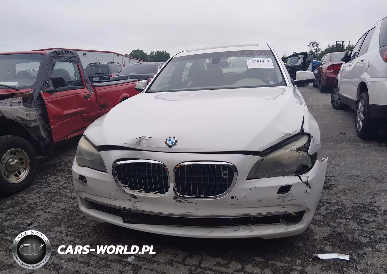 2009 BMW 750Li VIN:WBAKB83579CY62634 - 13