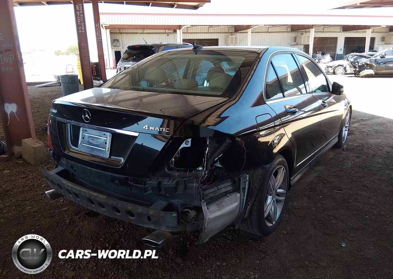 2013 Mercedes-Benz C 300 Sport 4Matic VIN:WDDGF8AB4DR279830 - 4