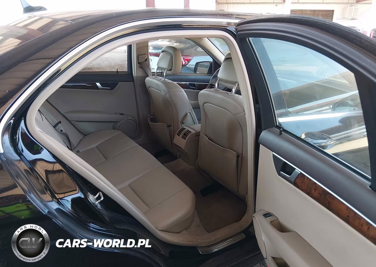 2013 Mercedes-Benz C 300 Sport 4Matic VIN:WDDGF8AB4DR279830 - 8
