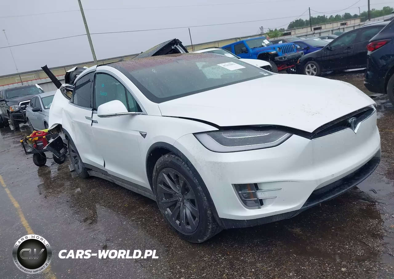 2017 Tesla Model X VIN:5YJXCBE20HF077069 - 1