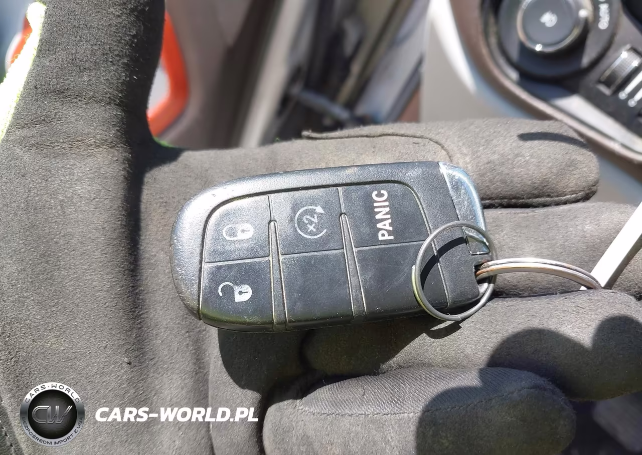2015 Jeep Renegade Limited VIN:ZACCJBDT8FPC05482 - 11