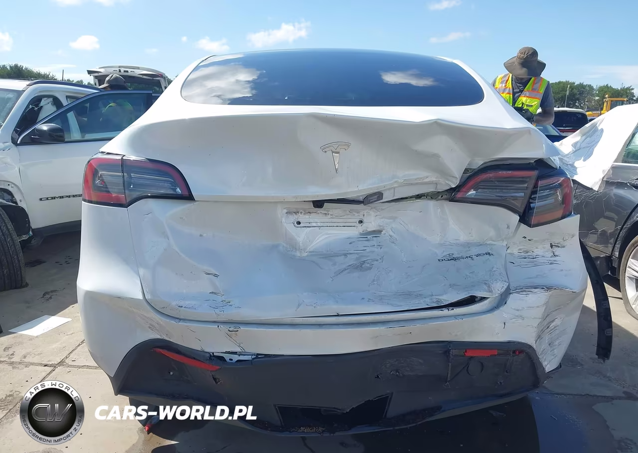 2023 Tesla Model Y Awd-Long Range Dual Motor All-Wheel Drive VIN:7SAYGDEE1PA131363 - 16