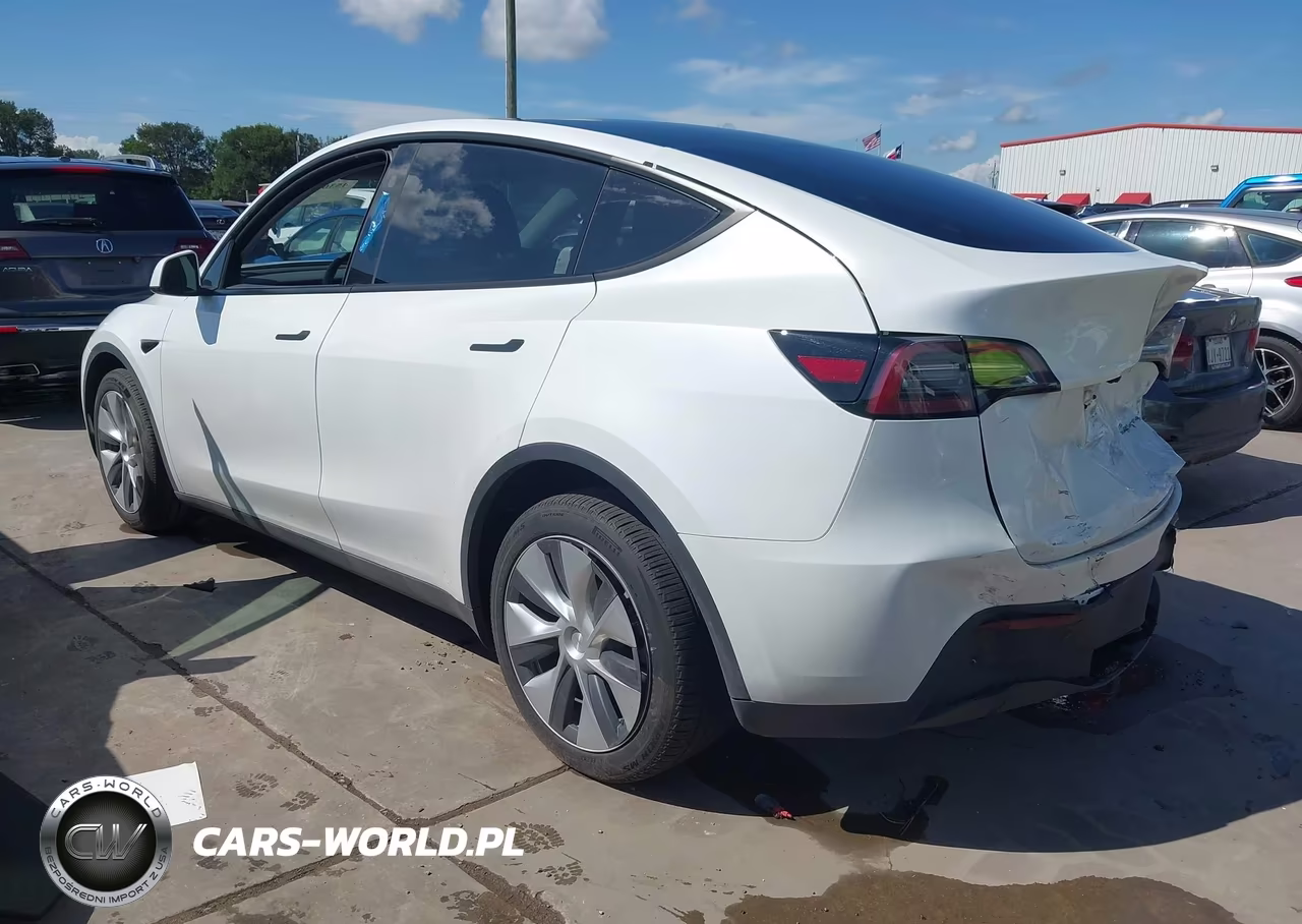 2023 Tesla Model Y Awd-Long Range Dual Motor All-Wheel Drive VIN:7SAYGDEE1PA131363 - 3
