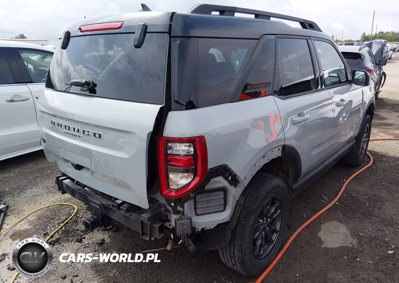2022 Ford Bronco Sport Outer Banks VIN:3FMCR9C60NRD88406 - 4