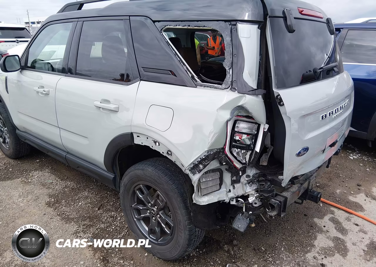 2022 Ford Bronco Sport Outer Banks VIN:3FMCR9C60NRD88406 - 6