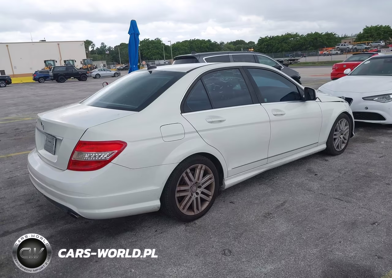 2008 Mercedes-Benz C 300 Luxury-Sport VIN:WDDGF54X88F069860 - 4