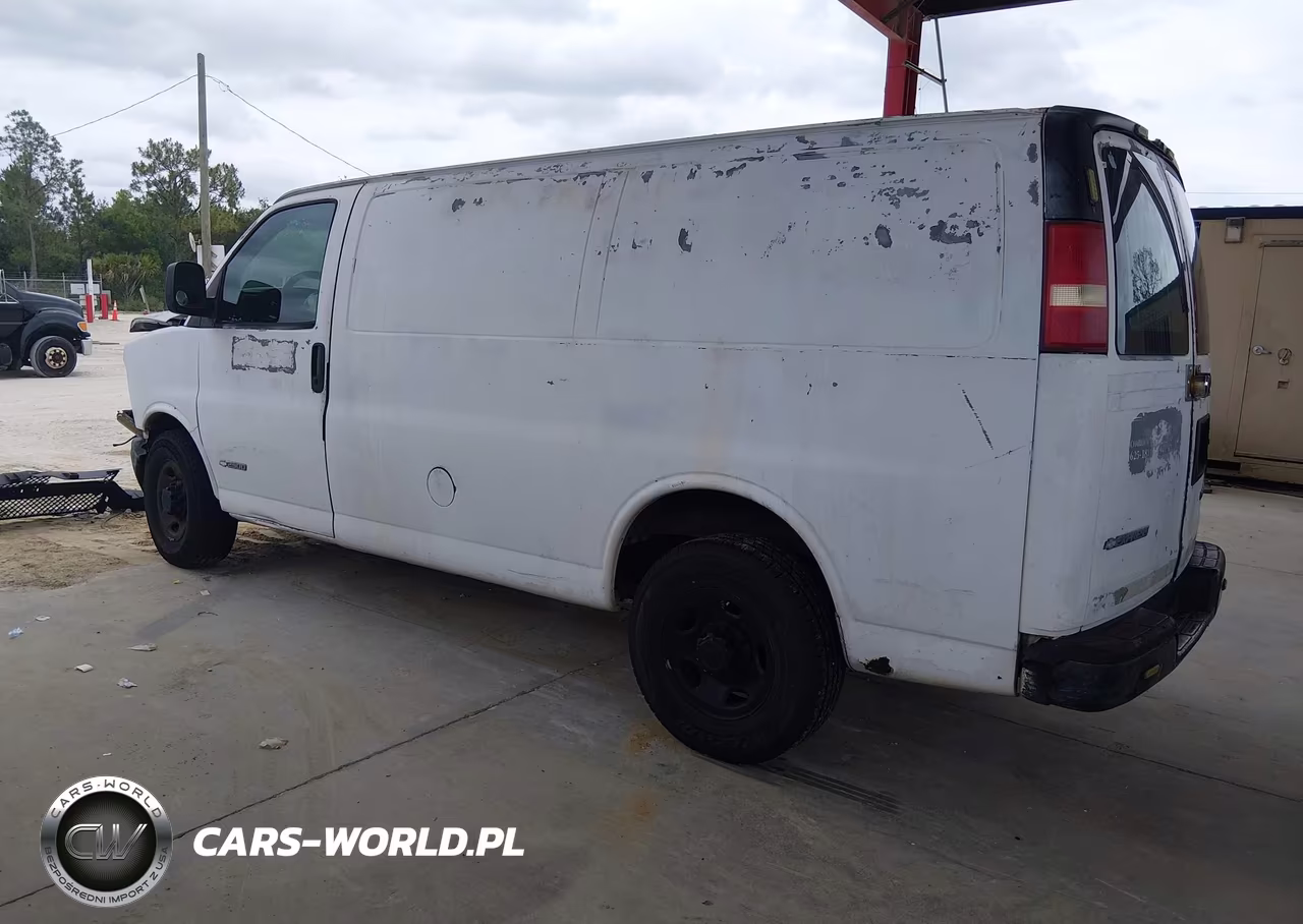 2003 Chevrolet Express VIN:1GCGG25V131173826 - 3