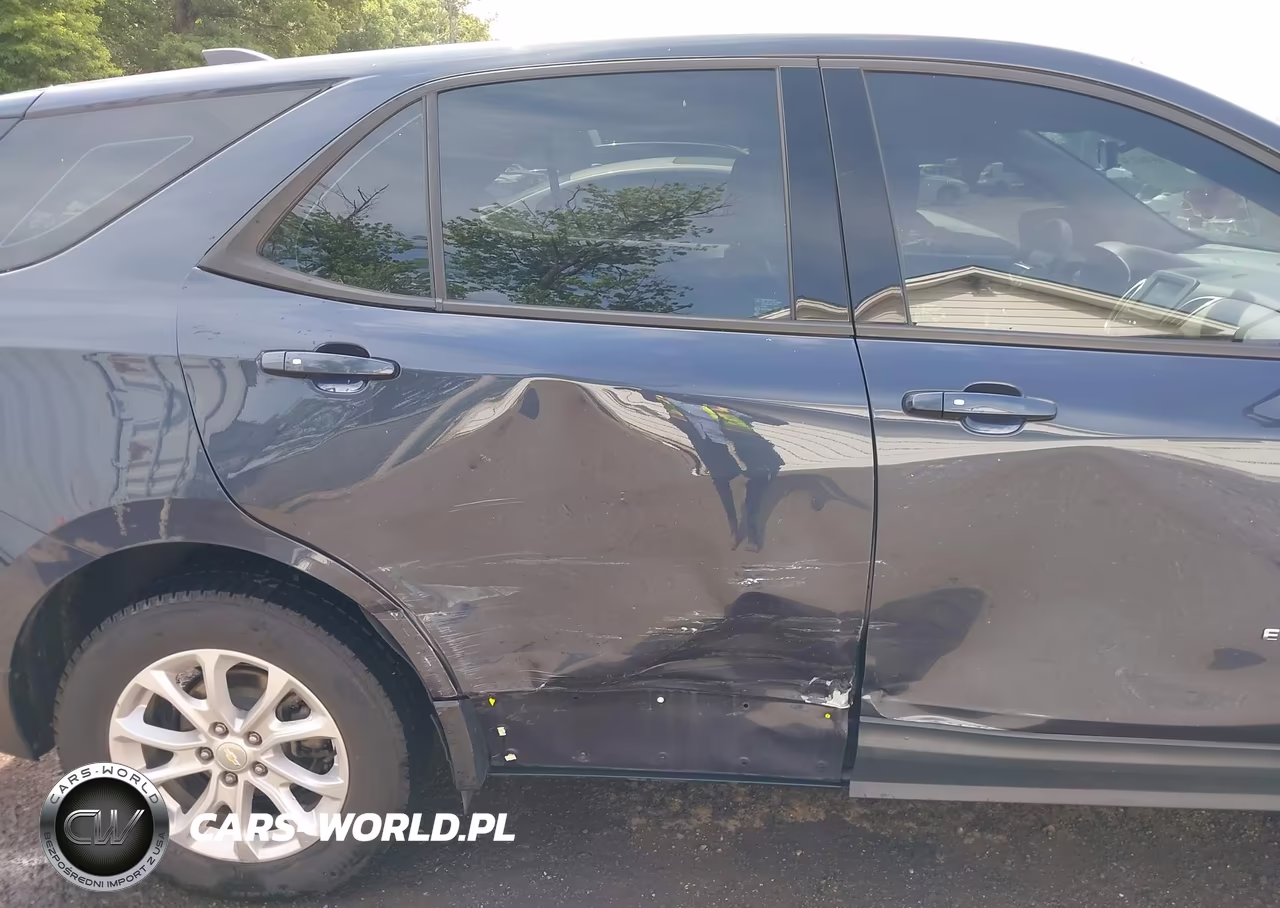 2018 Chevrolet Equinox Ls VIN:3GNAXHEV1JS628850 - 6
