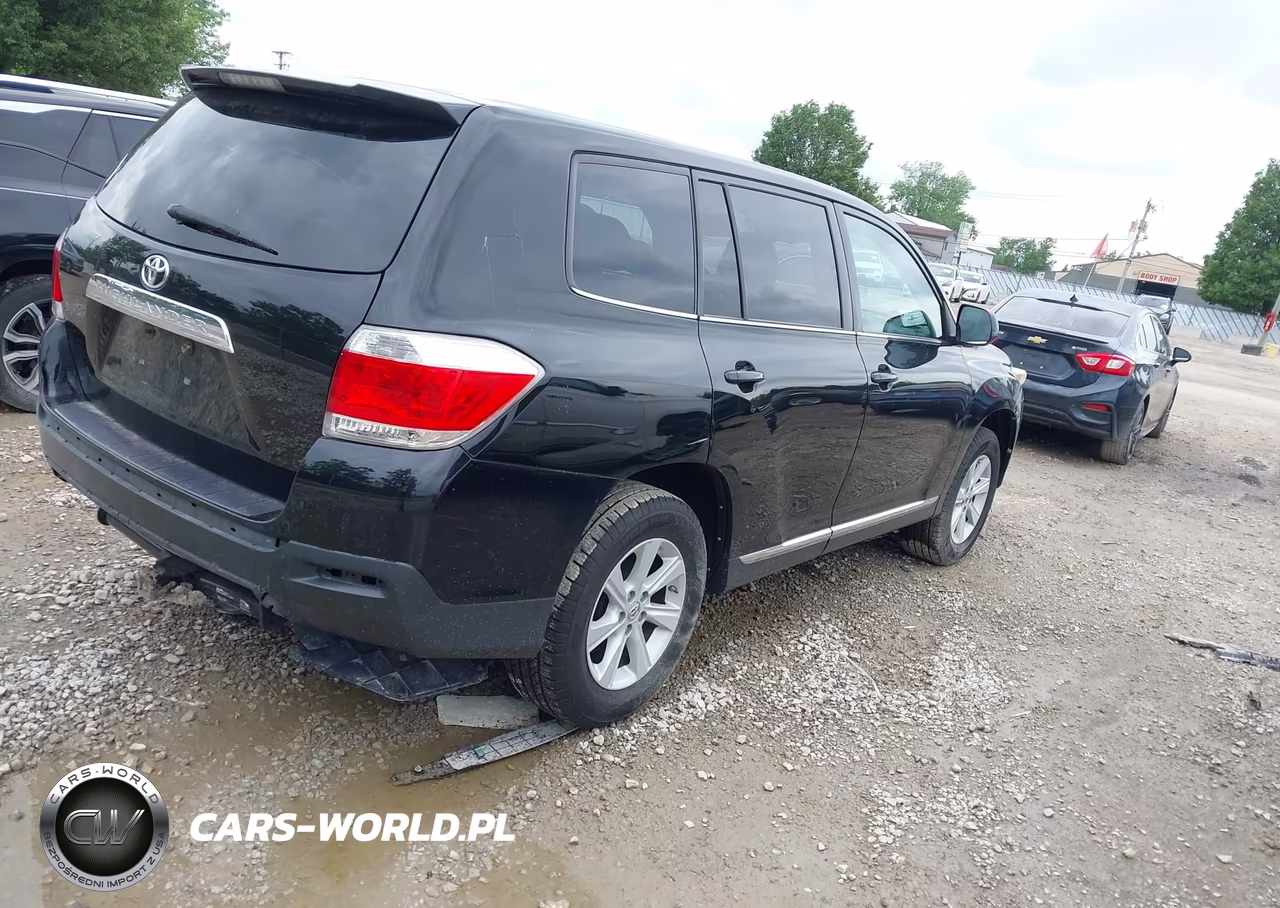 2013 Toyota Highlander Base V6 VIN:5TDZK3EH9DS128970 - 4