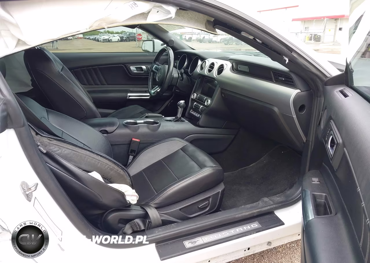 2022 Ford Mustang Ecoboost Premium Fastback VIN:1FA6P8TH8N5102233 - 5