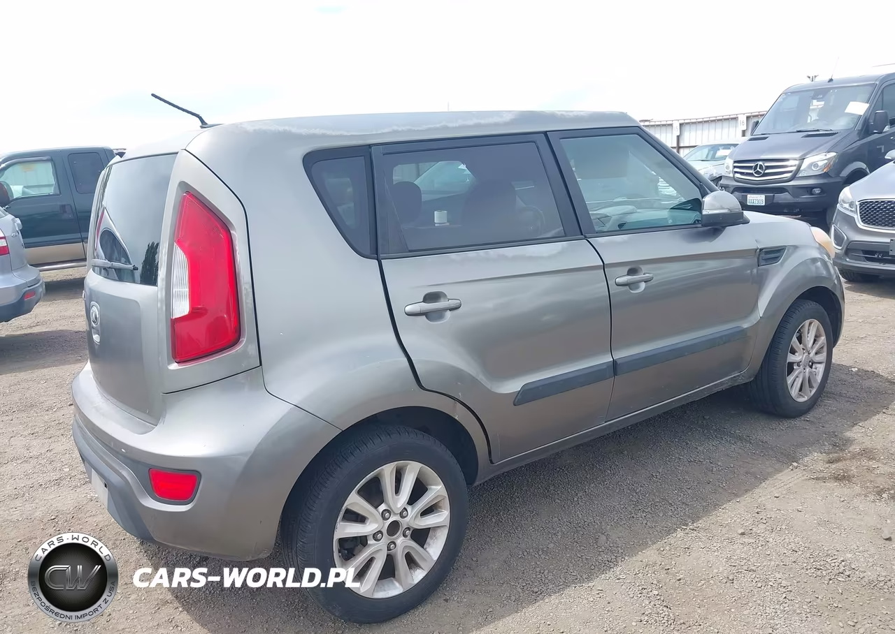 2013 Kia Soul + VIN:KNDJT2A68D7510054 - 4