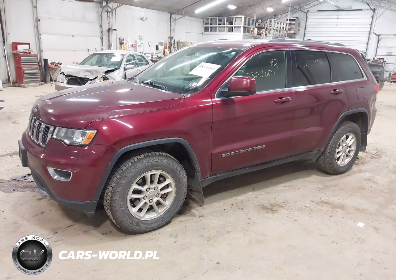 2018 Jeep Grand Cherokee Laredo E 4X4 VIN:1C4RJFAG2JC143891 - 2