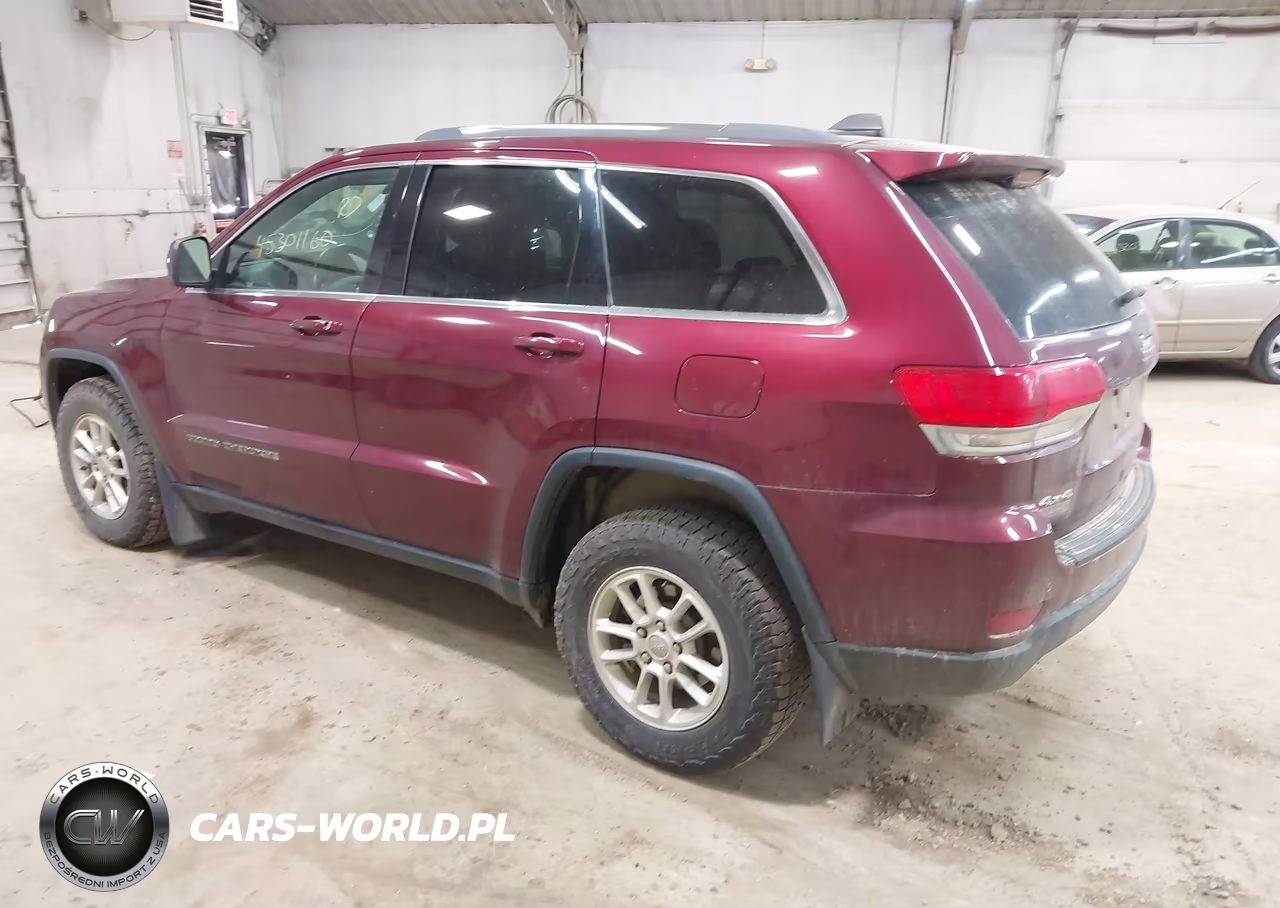 2018 Jeep Grand Cherokee Laredo E 4X4 VIN:1C4RJFAG2JC143891 - 3