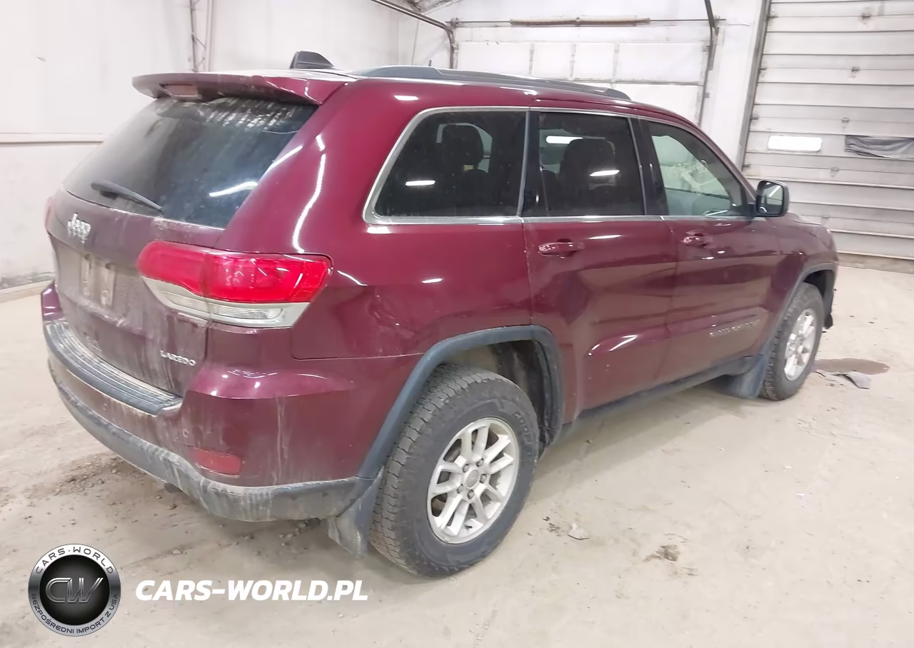 2018 Jeep Grand Cherokee Laredo E 4X4 VIN:1C4RJFAG2JC143891 - 4