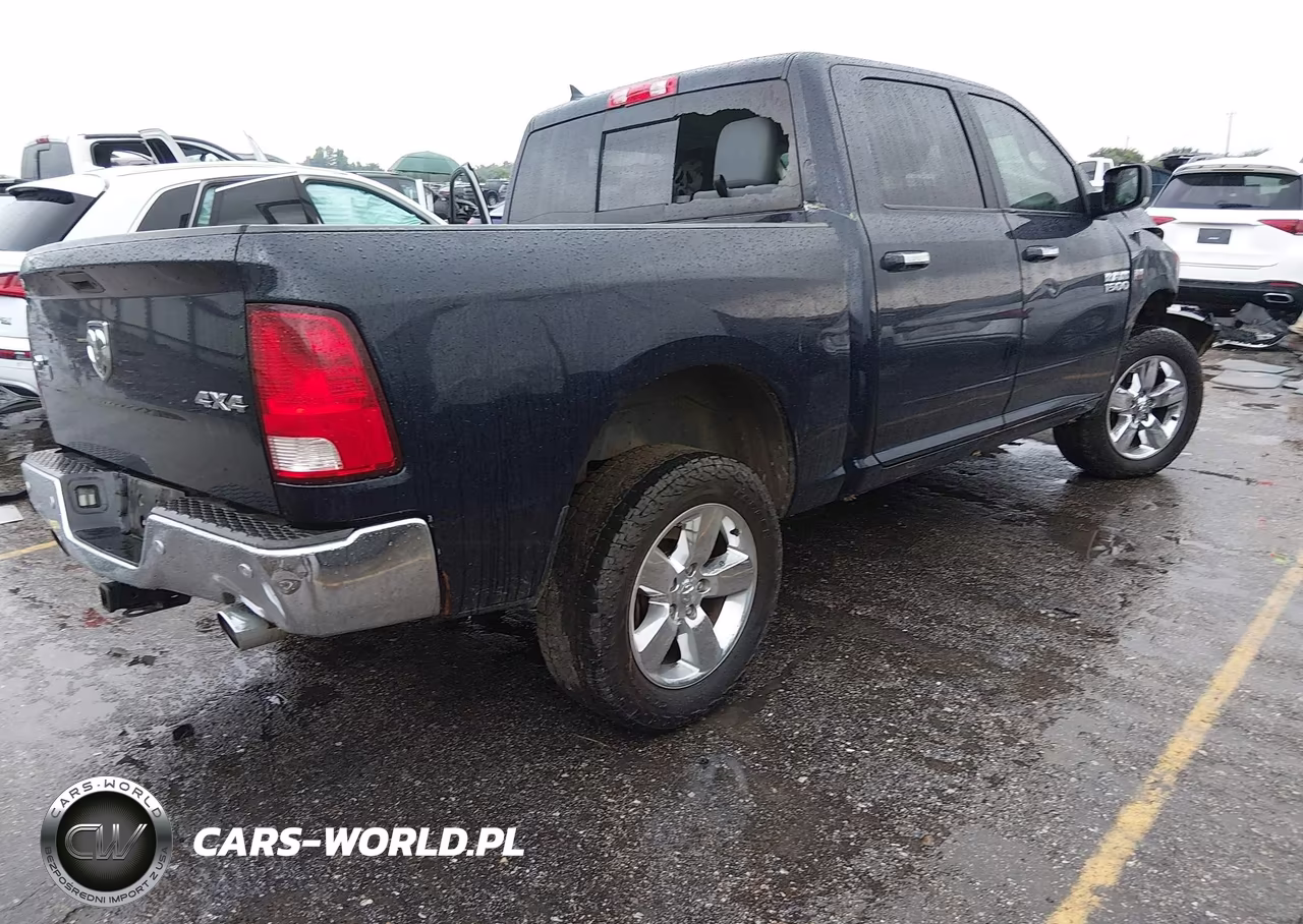 2018 Ram 1500 VIN:1C6RR7LT7JS107846 - 4
