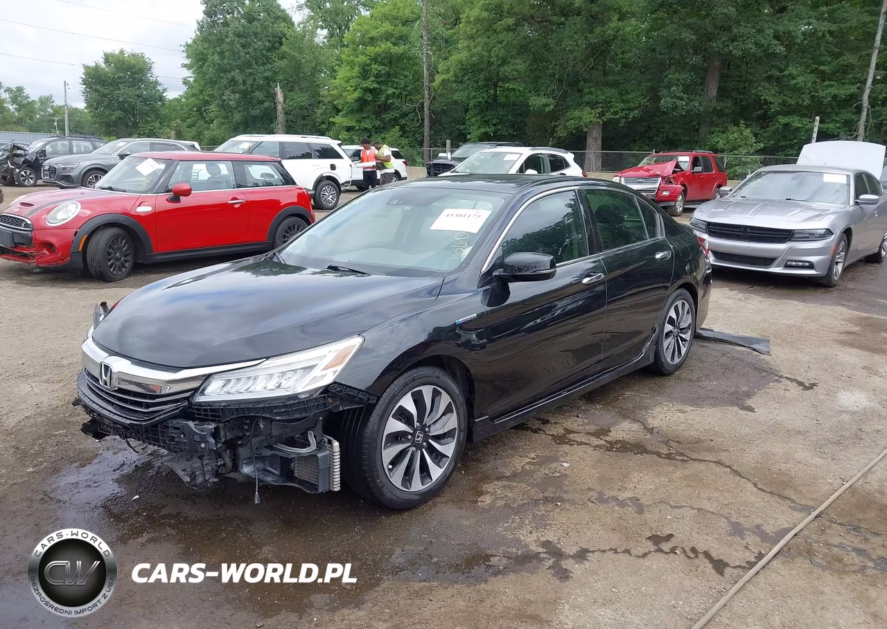 2017 Honda Accord Hybrid Touring VIN:JHMCR6F70HC000308 - 2