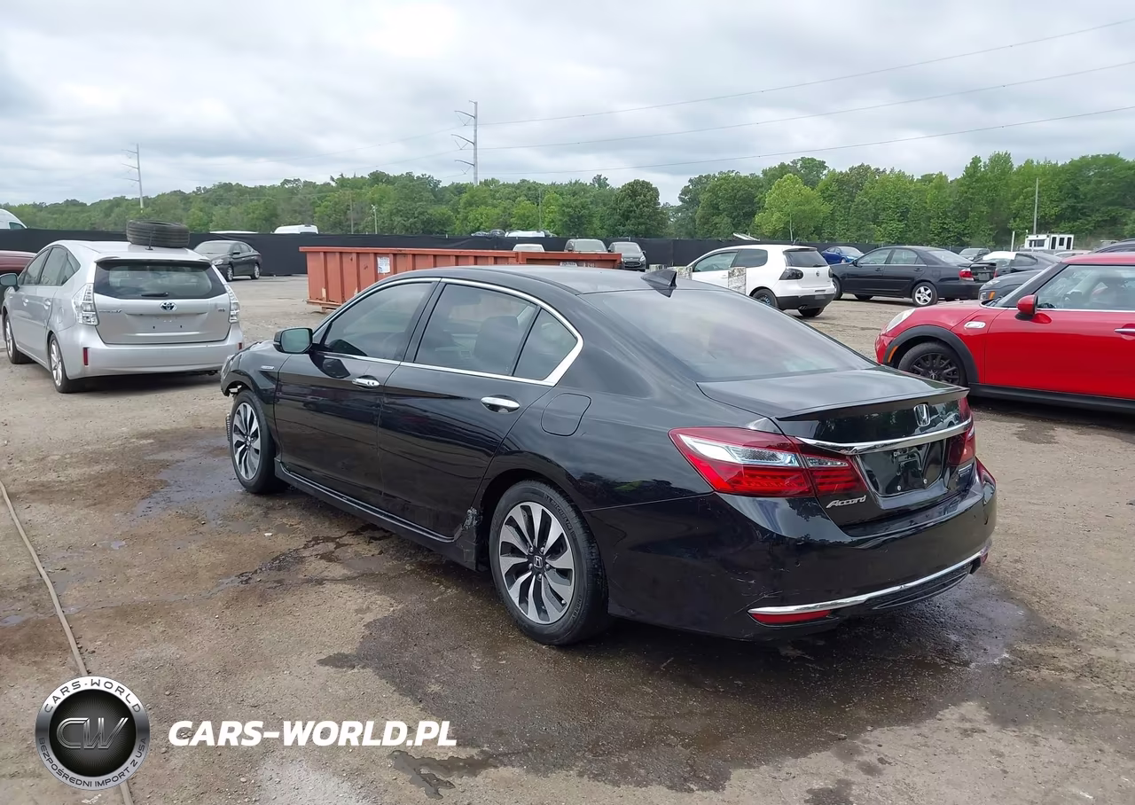 2017 Honda Accord Hybrid Touring VIN:JHMCR6F70HC000308 - 3