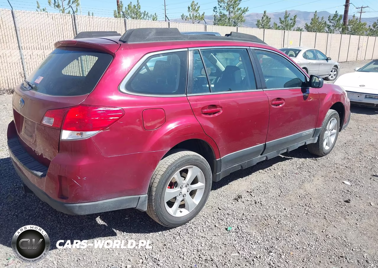 2014 Subaru Outback 2.5I VIN:4S4BRBACXE3285701 - 4