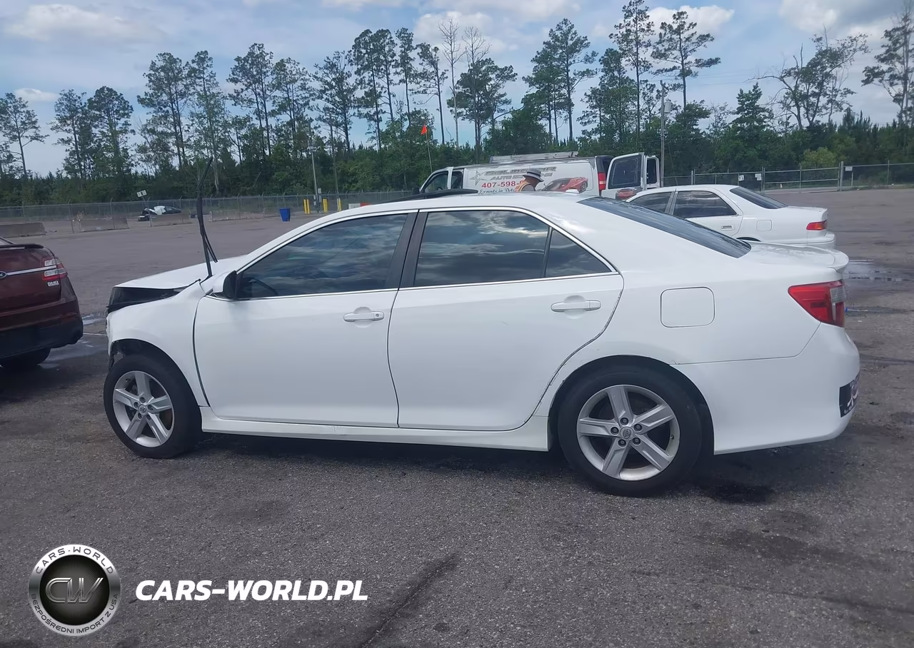 2014 Toyota Camry Se VIN:4T1BF1FK5EU306547 - 13